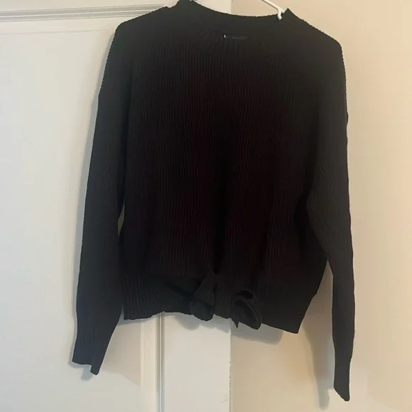 Sweater - Picture 1 of 3